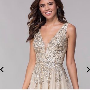 💋SALE💋 White & silver sequin deep v party dress